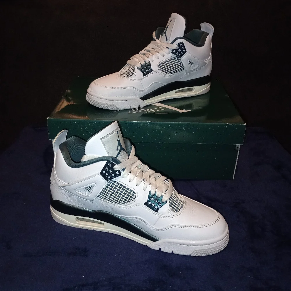 IOB EUC Air Jordan 4 Oxidized Green Mens size 9.5 - Picture 2 of 15